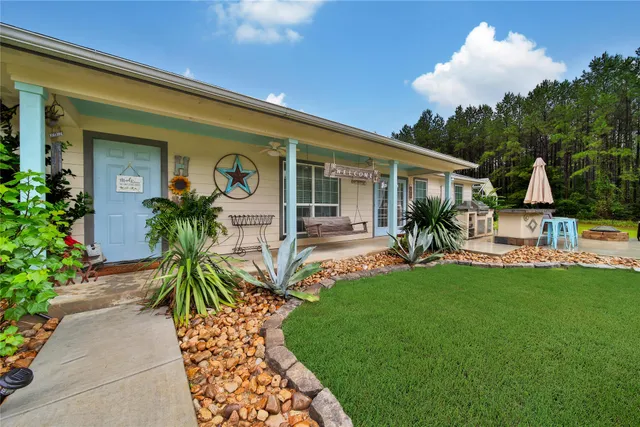 $725,000 | 757 Big Woods Road, New Waverly, TX 77358