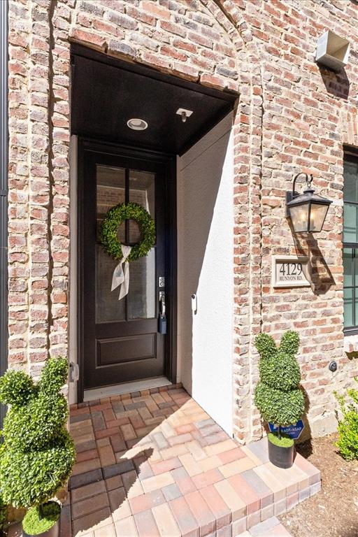 4129 Runyon Road Addison, TX 75001 - Photo 2 of 38 Entrance to property