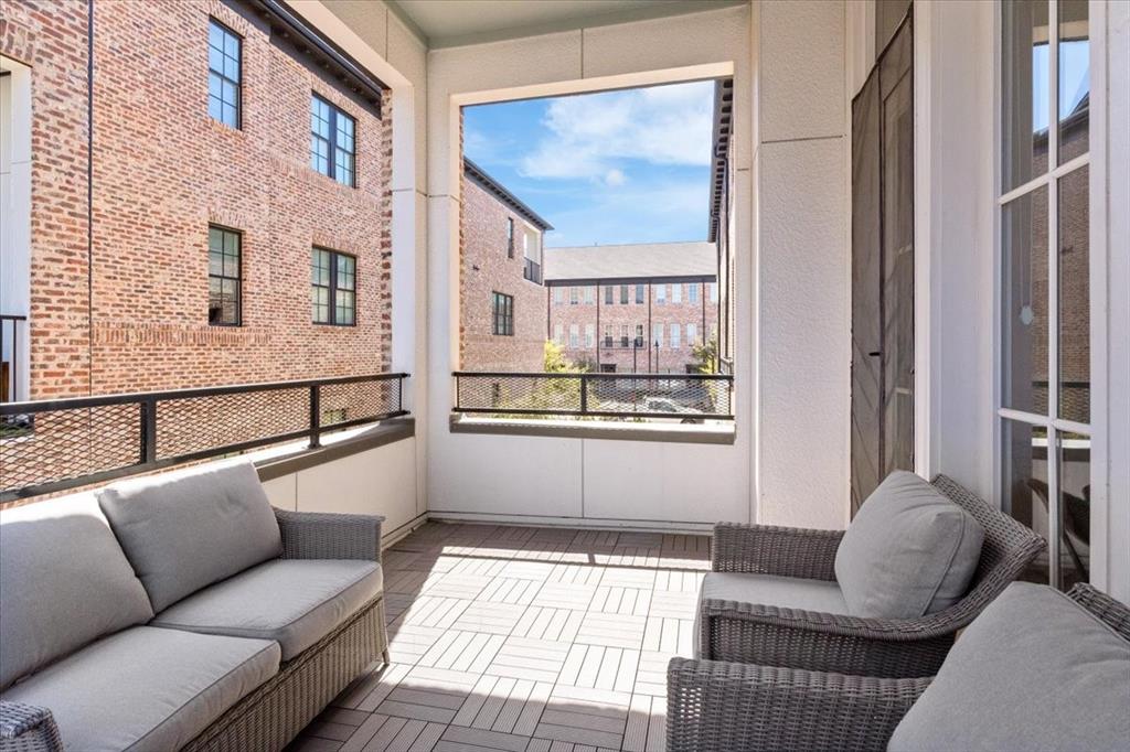 4129 Runyon Road Addison, TX 75001 - Photo 21 of 38 Balcony featuring an outdoor living space