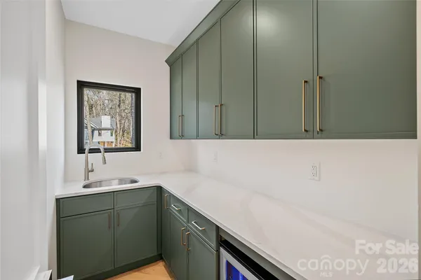 $1,095,000 | 643 Settlers Trail, Mars Hill, NC 28754