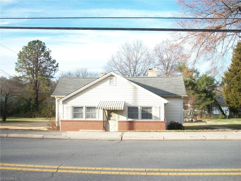 1323 Fieldcrest Road Eden, NC 27288 - Photo 1 of 13 Gallery Image 1
