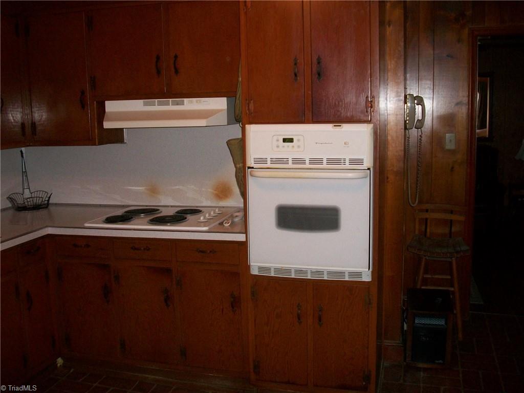 1323 Fieldcrest Road Eden, NC 27288 - Photo 7 of 13 Gallery Image 7