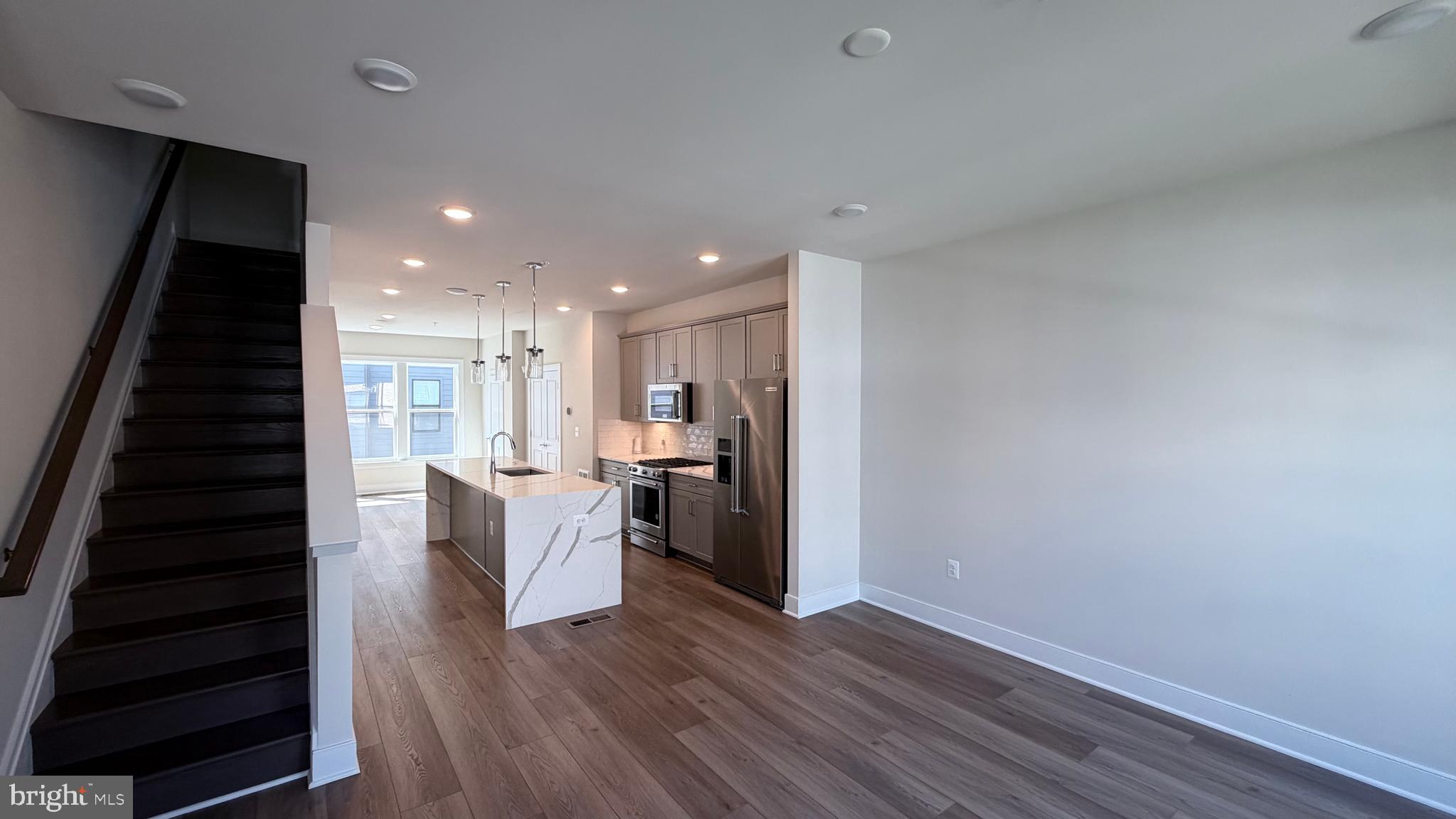 12742 Verdant Way Reston, VA 20191 - Photo 10 of 35