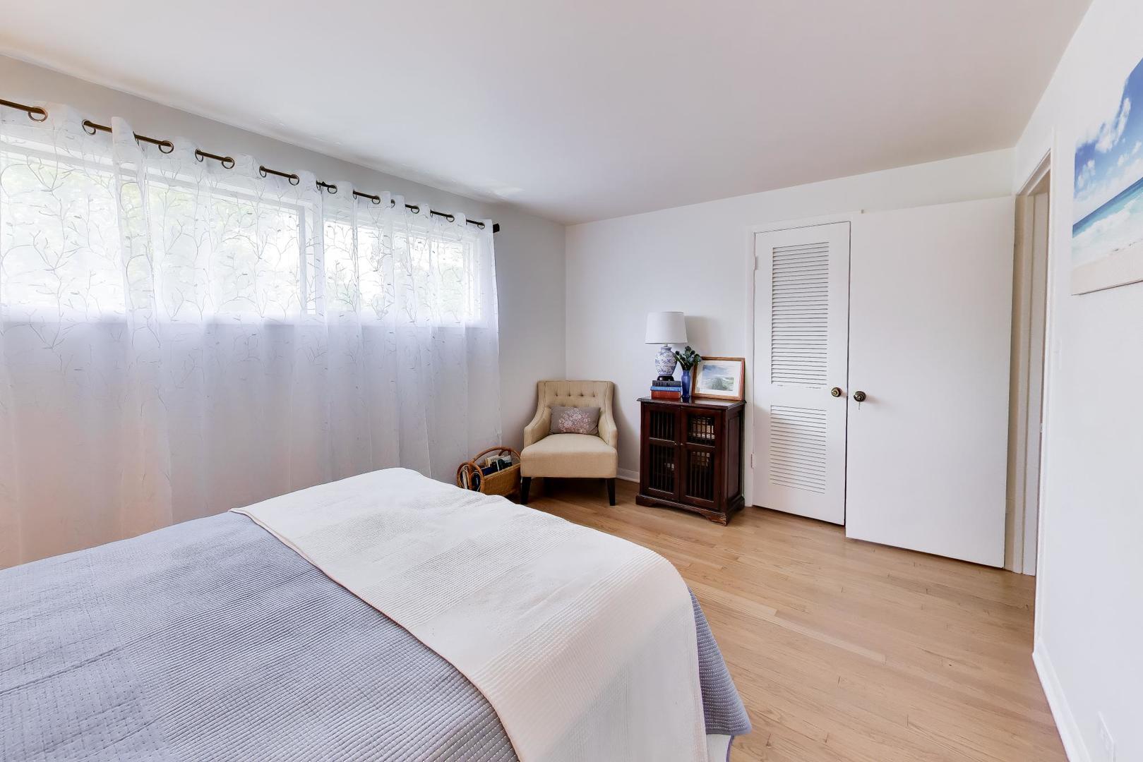 1115 Pfingsten Road Glenview, IL 60025 - Photo 13 of 23 Gallery Image 13