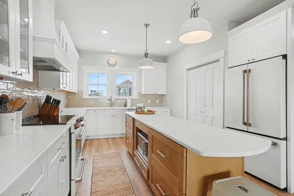 $2,400,000 | 721 South Waccamaw Drive, Murrells Inlet, SC 29576