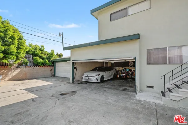 $1,350,000 | 12240 Birch Avenue, Hawthorne, CA 90250