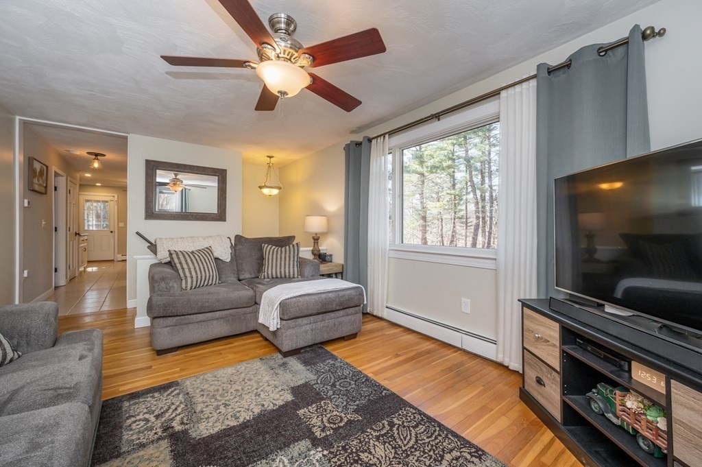 106 Meadow Road Spencer, MA 01562 - Photo 6 of 35 Gallery Image 6