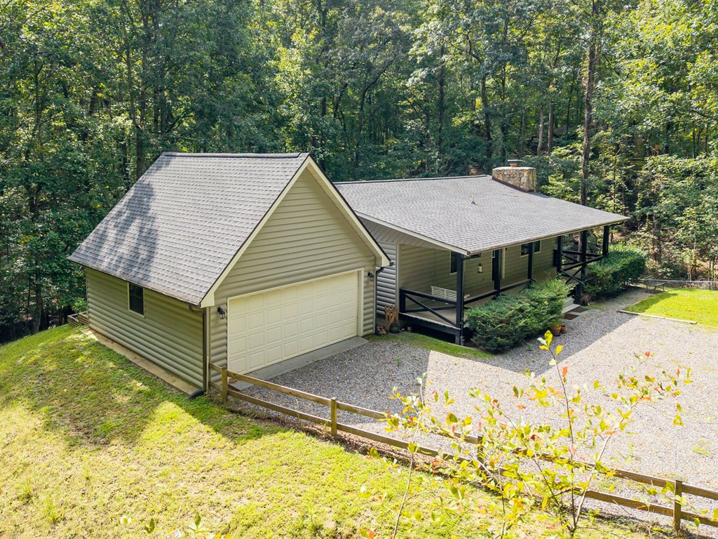 44 Robin Road Murphy, NC 28906 - Photo 5 of 37 Gallery Image 5