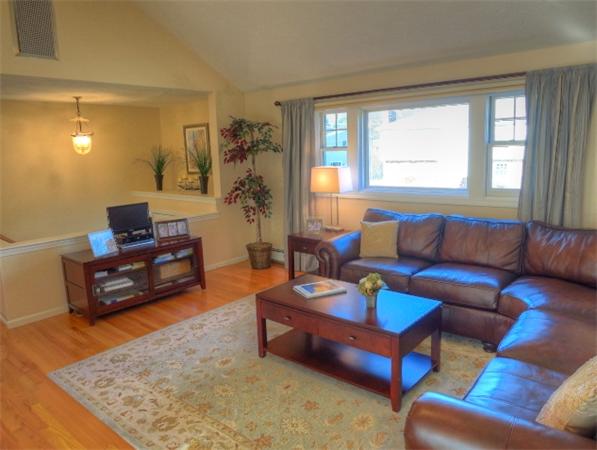 54 Carol Road Needham, MA 02492 - Photo 5 of 14