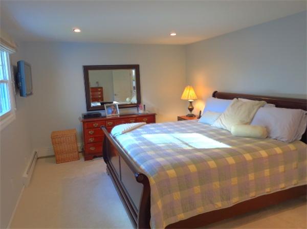 54 Carol Road Needham, MA 02492 - Photo 8 of 14