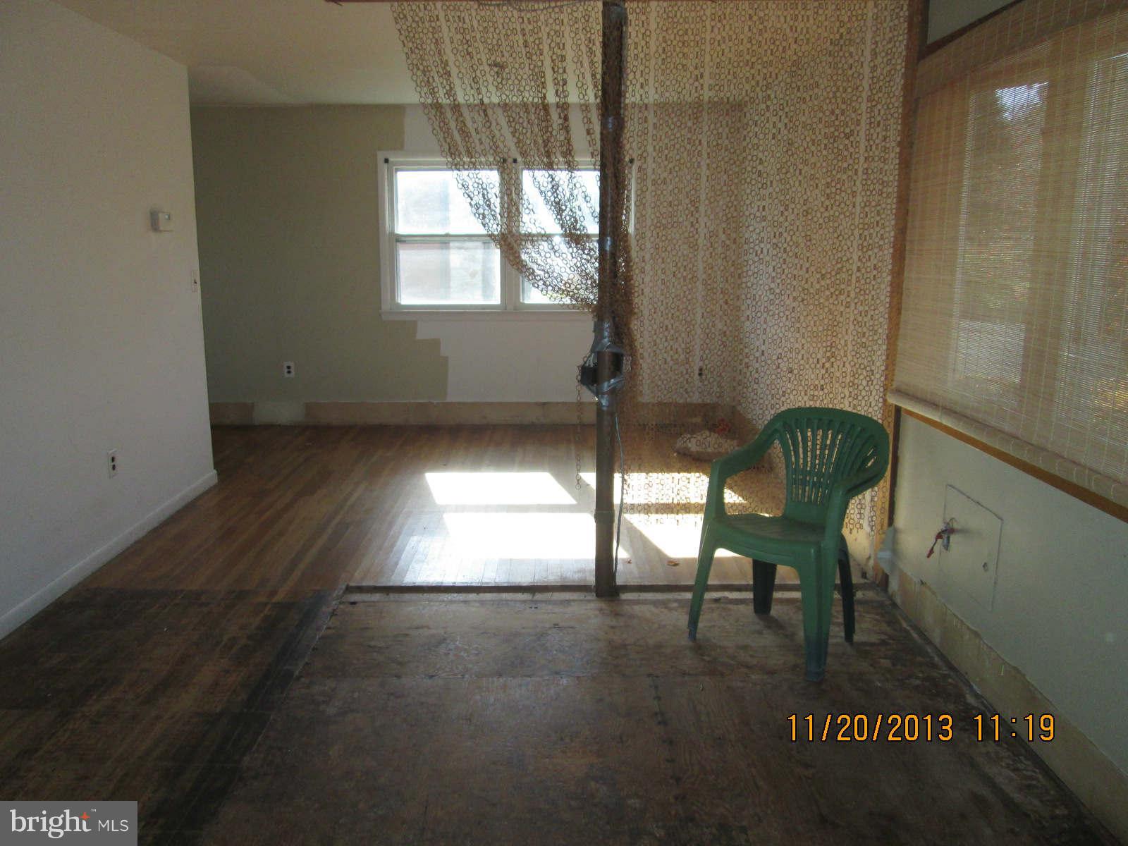 8125 Ventnor Road Pasadena, MD 21122 - Photo 11 of 21 Dining Room