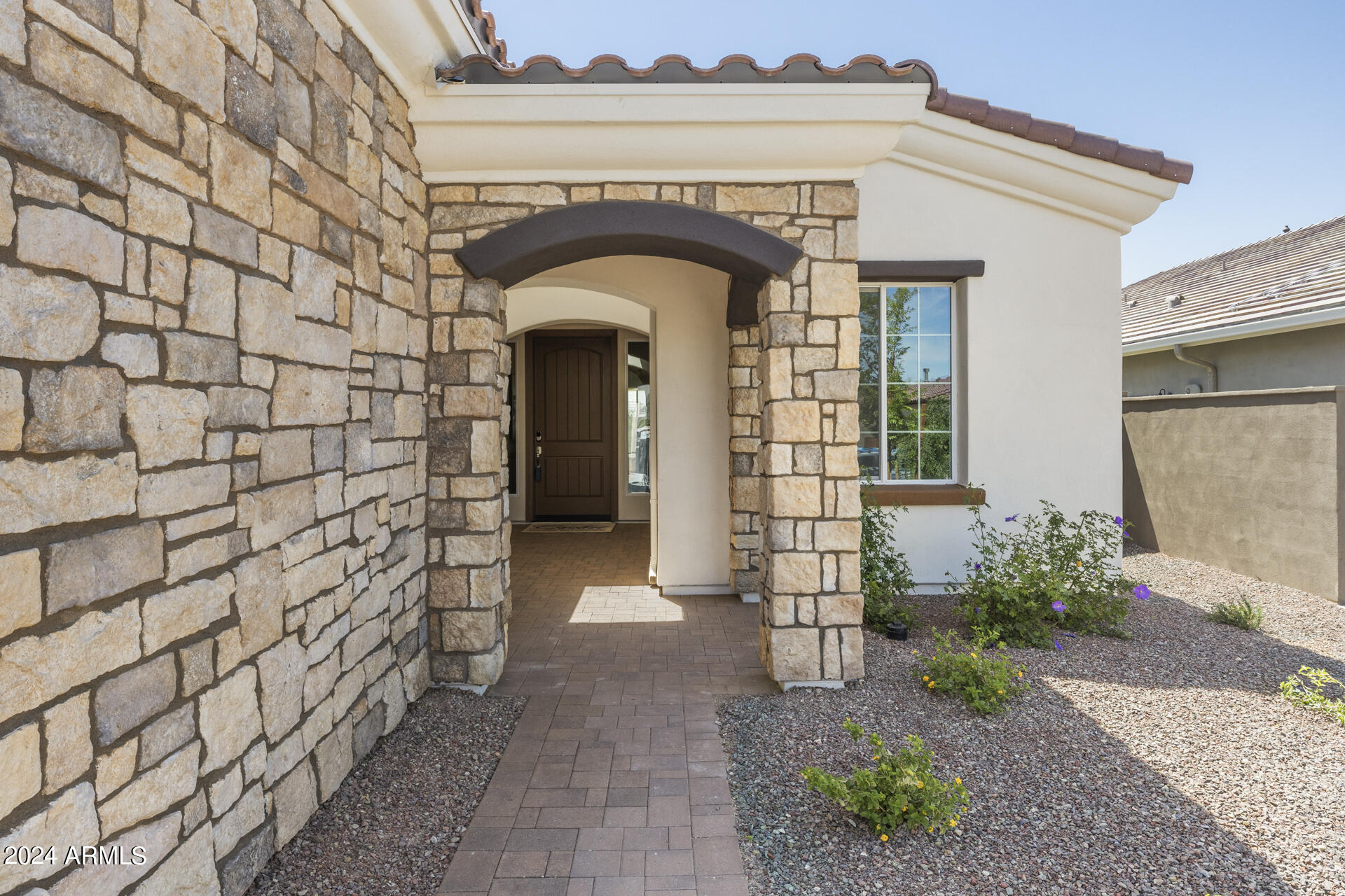 2113 West Rowel Road Phoenix, AZ 85085 - Photo 4 of 53 1-33