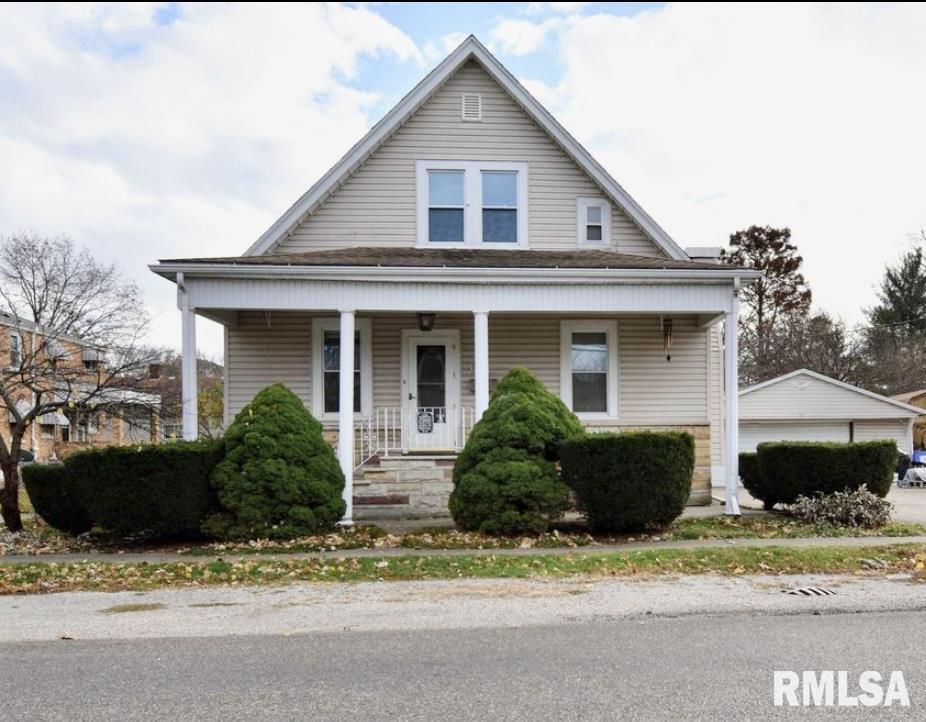 2428 East Keys Avenue Springfield, IL 62702 - Photo 1 of 17