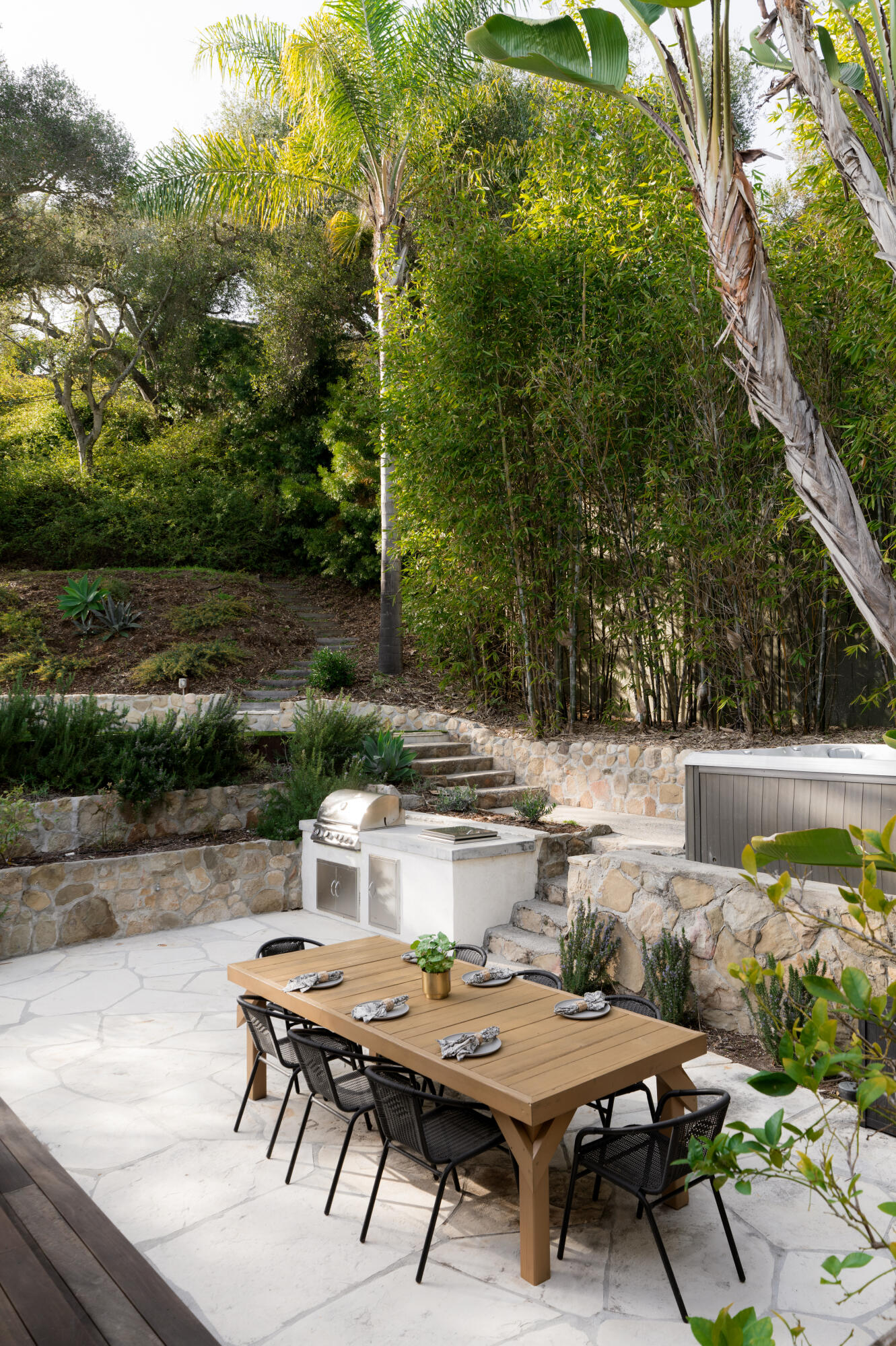 1336 Manitou Road Santa Barbara, CA 93101 - Photo 32 of 36 Al Fresco Dining