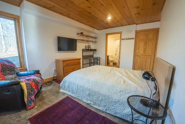 $599,000 | 1141 Dobbins Farm Road Northeast, Floyd, VA 24091