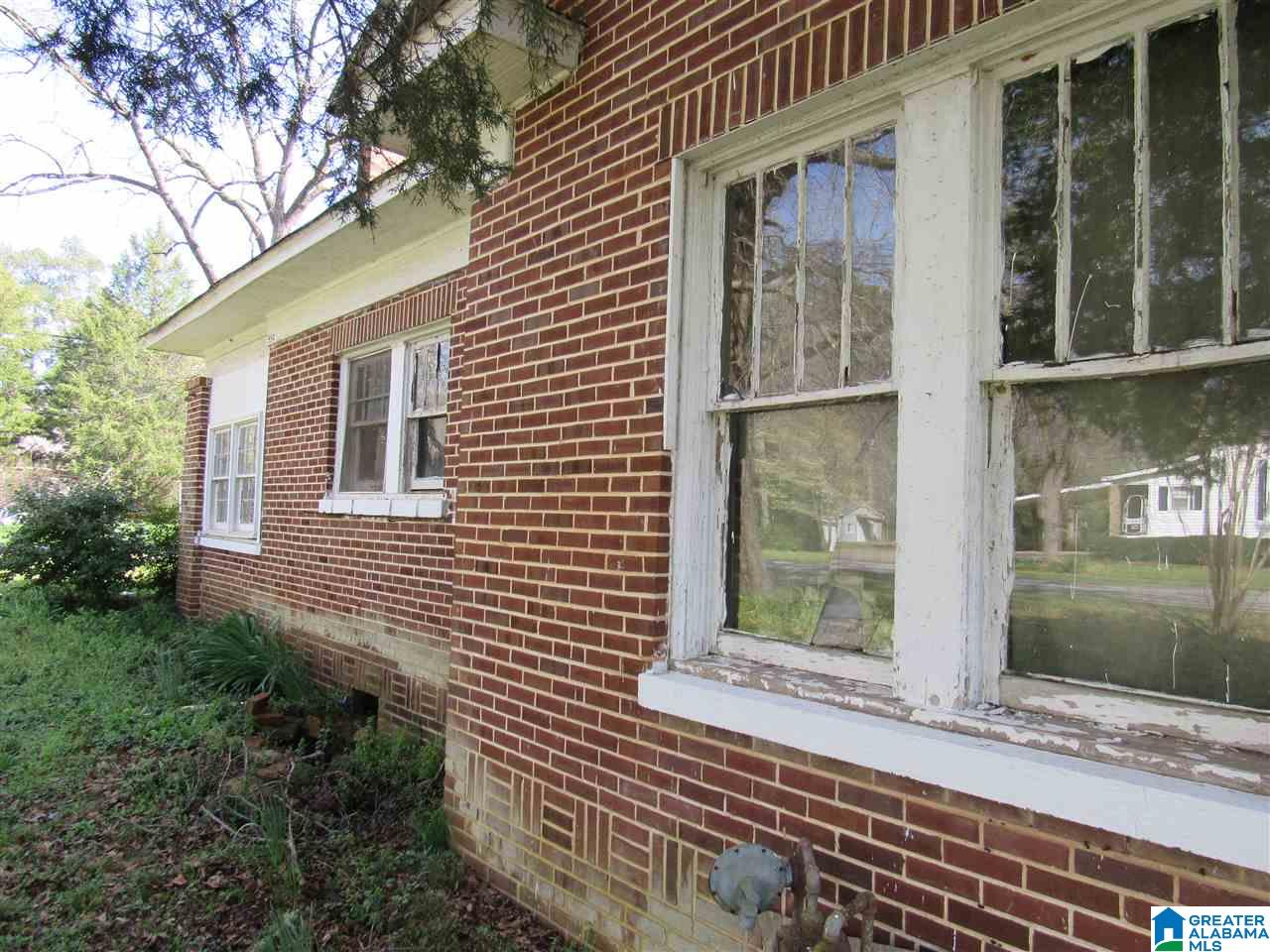 554 Roberts Street Wadley, AL 36276 - Photo 3 of 20