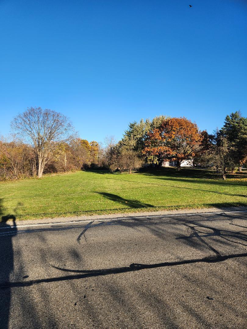 2639 Nadeau Road Monroe, MI 48162 - Photo 16 of 54 15