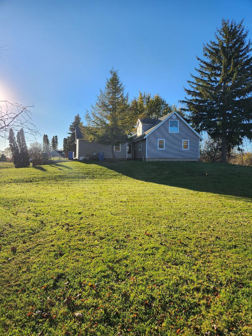 2639 Nadeau Road Monroe, MI 48162 - Photo 5 of 54 04
