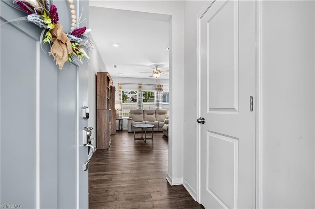 5351 Becks Church Road Winston-Salem, NC 27106 - Photo 22 of 41 Entryway