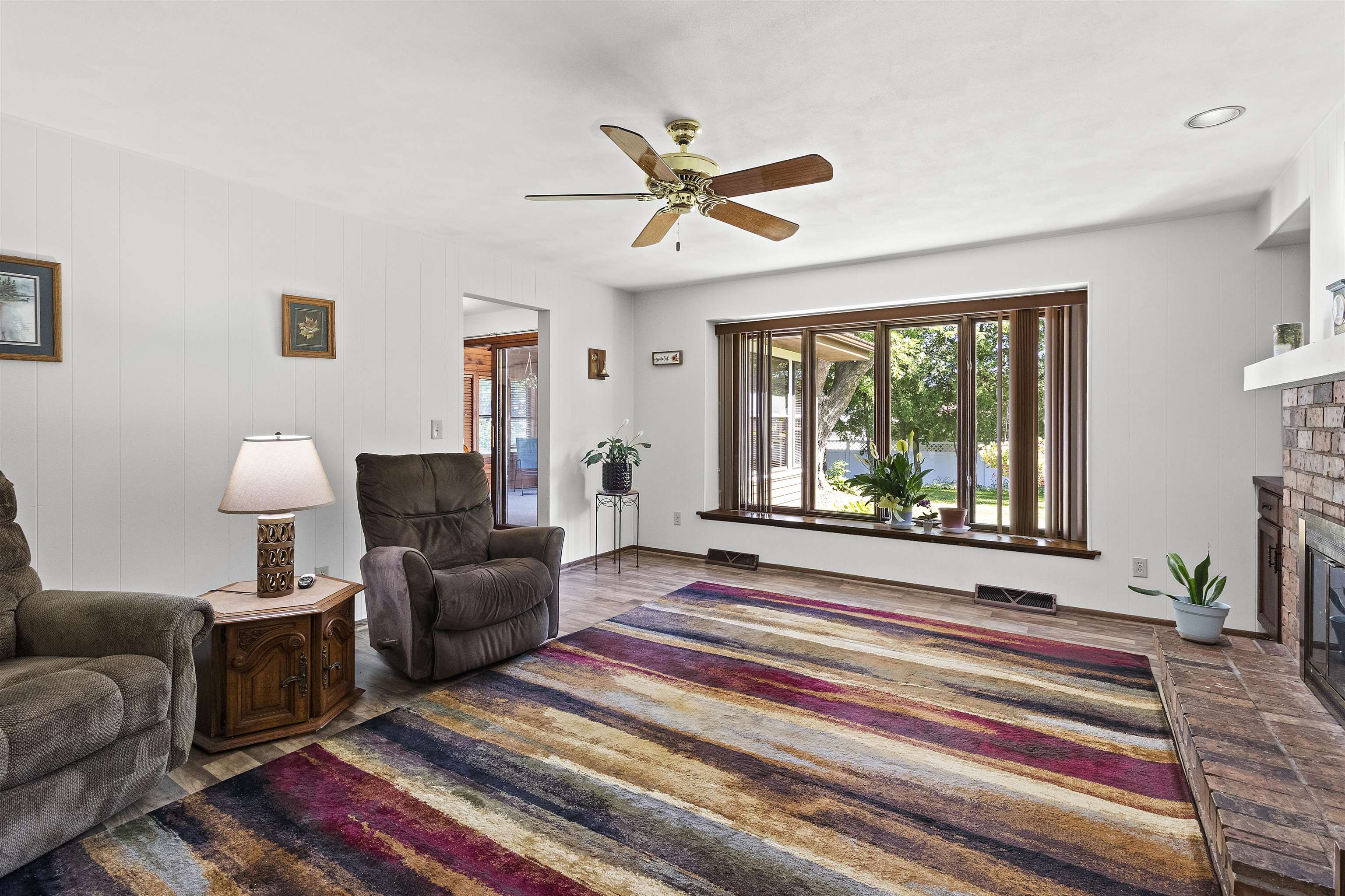 933 East Capitol Drive Appleton, WI 54911 - Photo 11 of 46