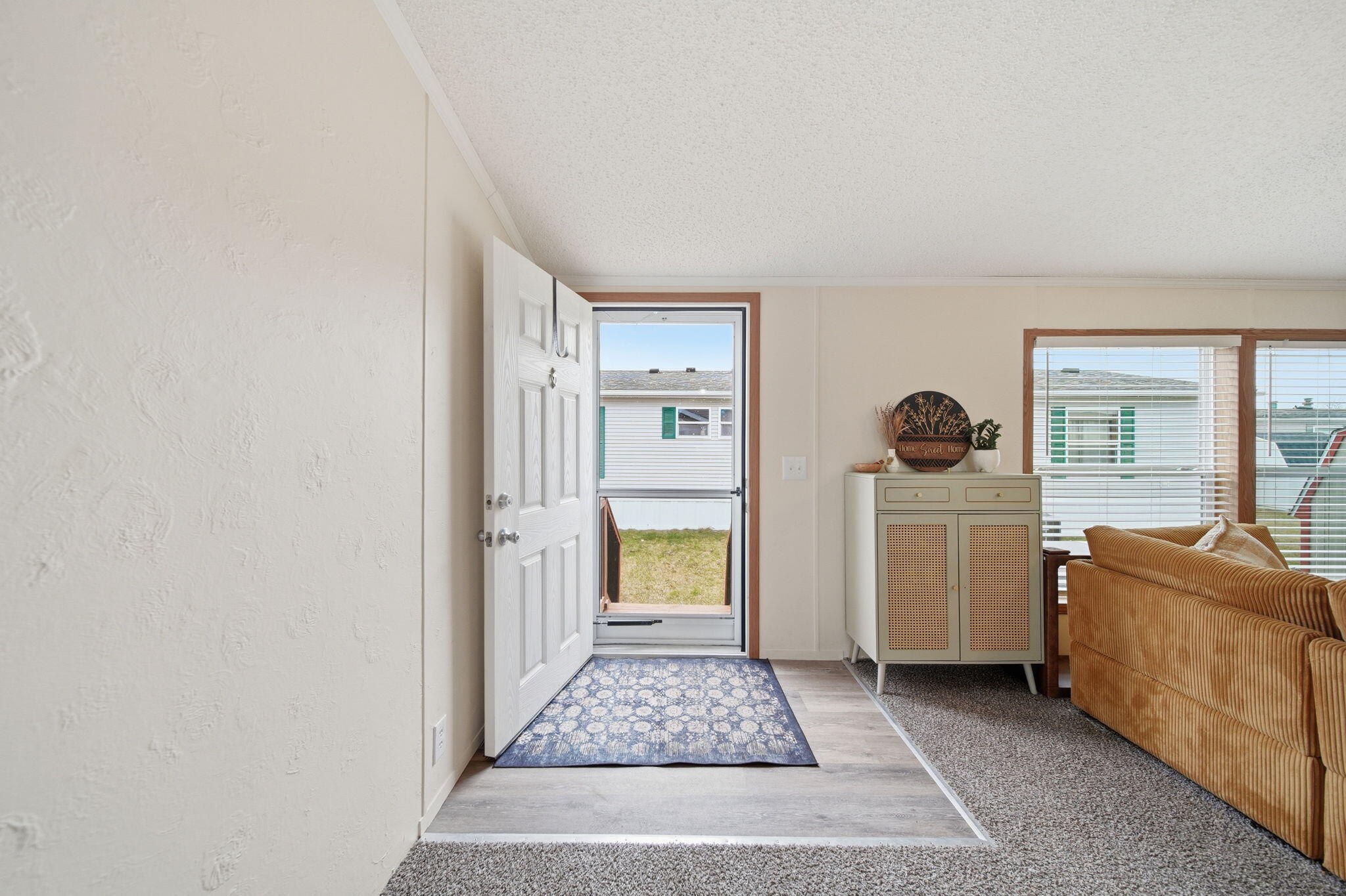 260 Storr Adrian, MI 49221 - Photo 3 of 28 5-web-or-mls-DSC01056