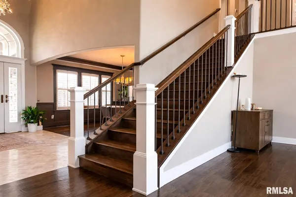 $649,900 | 11117 North Country Ridge Lane, Dunlap, IL 61525