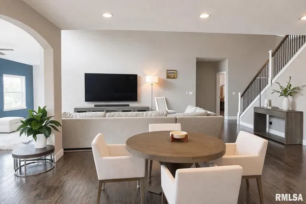 $649,900 | 11117 North Country Ridge Lane, Dunlap, IL 61525