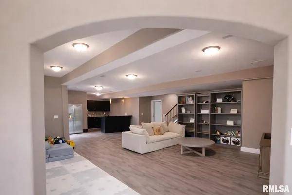 $649,900 | 11117 North Country Ridge Lane, Dunlap, IL 61525