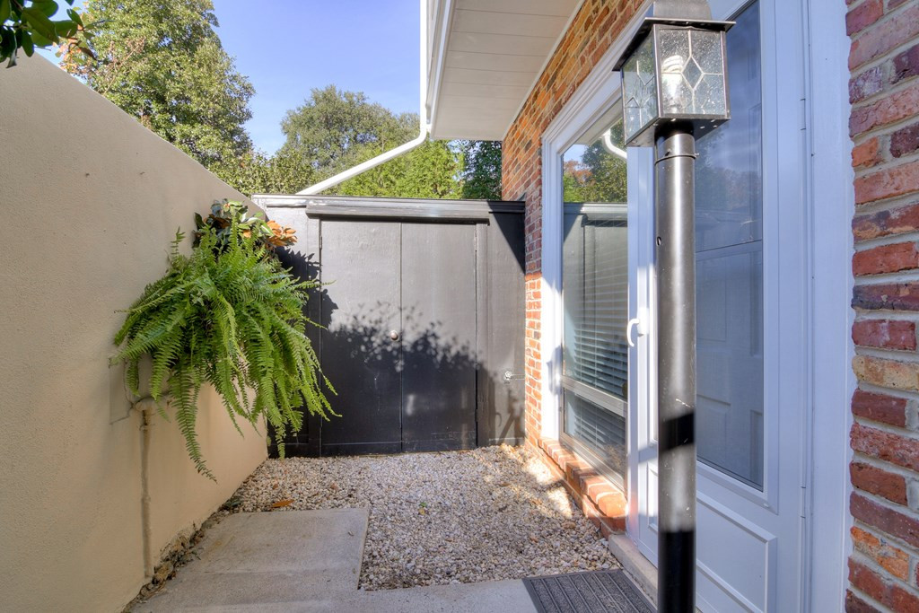 828 Milledge Road, Unit B1 Augusta, GA 30904 - Photo 3 of 35 Gallery Image 3