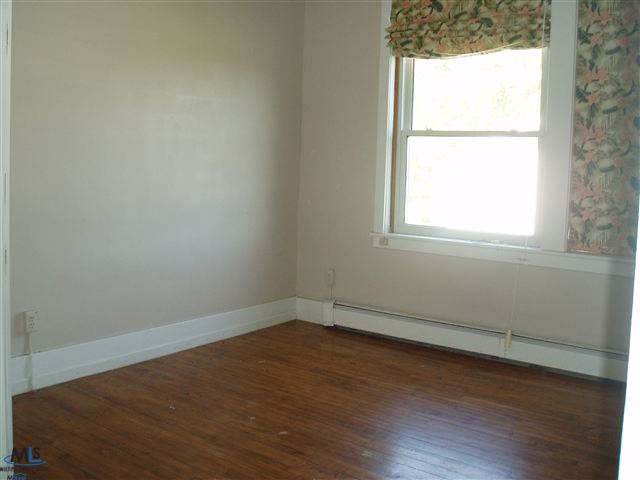 4371 Applegate Road Applegate, MI 48401 - Photo 13 of 30 31058372-12.JPG