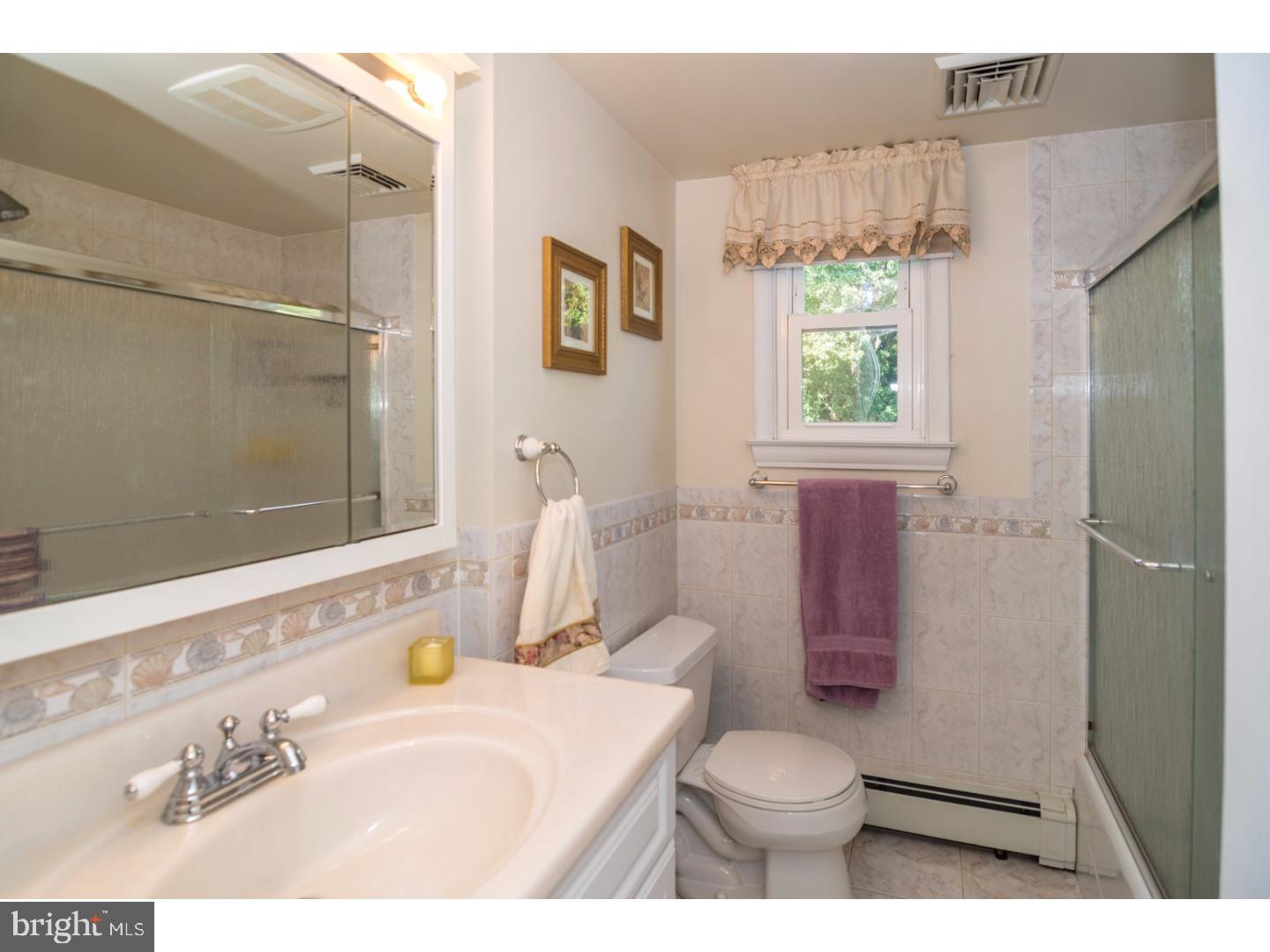 215 Waverly Road Southampton, PA 18966 - Photo 24 of 25 Bathroom