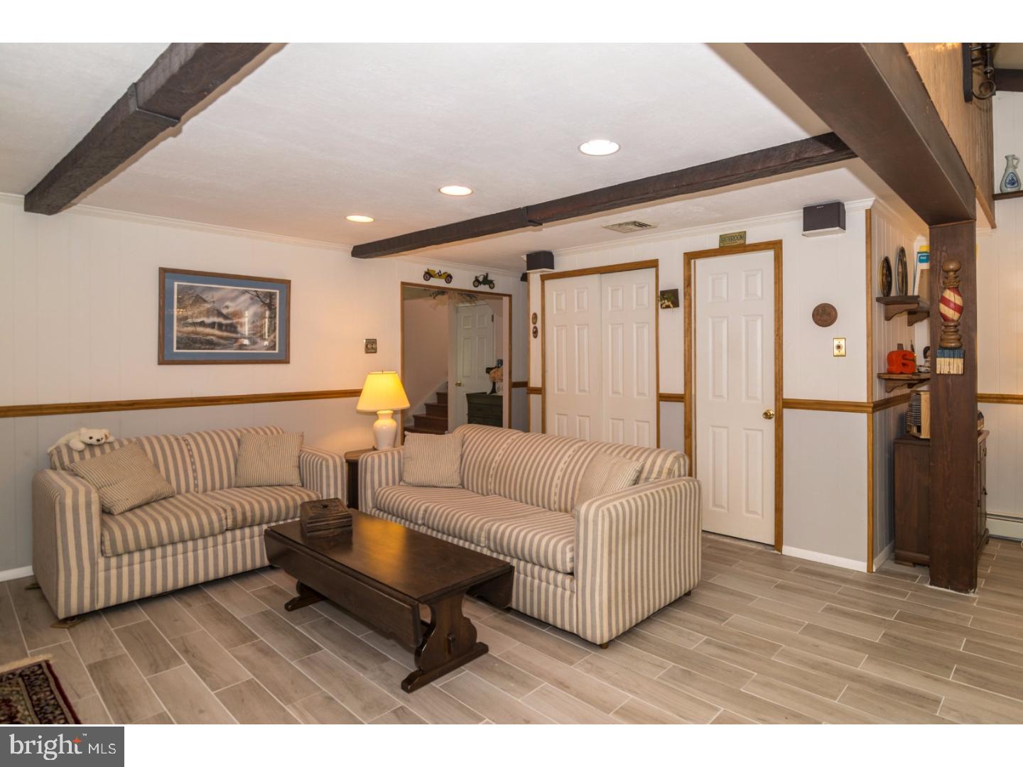 215 Waverly Road Southampton, PA 18966 - Photo 6 of 25 Family Room