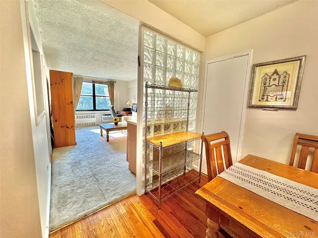 a view of a livingroom with furniture