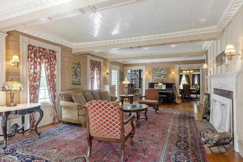 19 North Main Street Petersham, MA 01366 - Photo 6 of 38