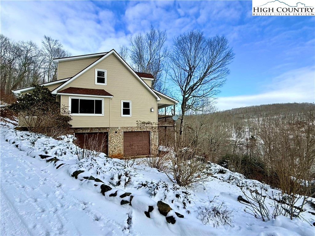 386 Hornblend Drive Boone, NC 28607 - Photo 9 of 49