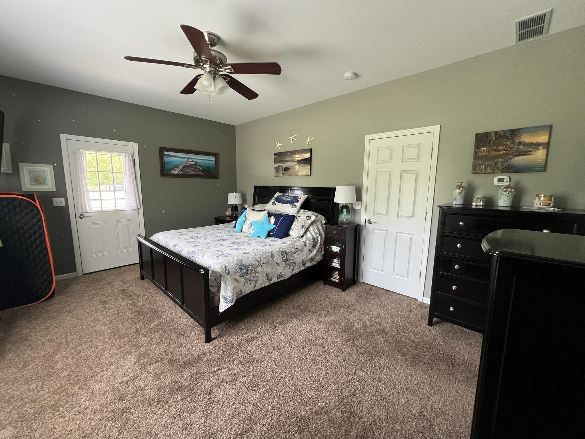 409 South Jefferson Street Hebron, IN 46341 - Photo 15 of 26 2048x1536