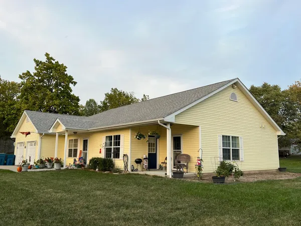 $339,900 | 409 South Jefferson Street, Hebron, IN 46341