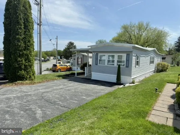 $39,900 | 307 Blue Jay Drive, Red Lion, PA 17356