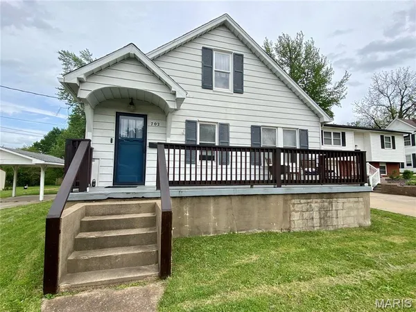 $194,500 | 702 North Farmington Road, Jackson, MO 63755