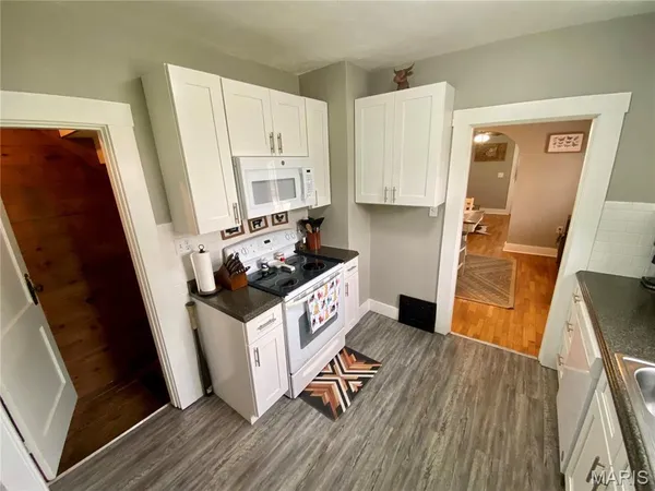 $194,500 | 702 North Farmington Road, Jackson, MO 63755