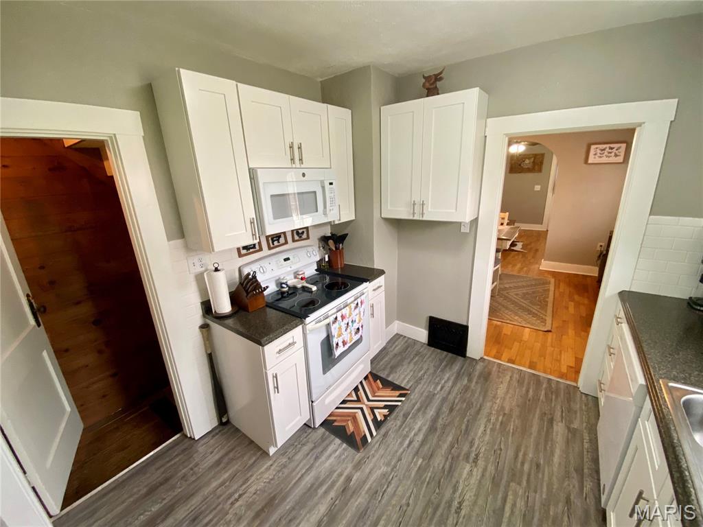 702 North Farmington Road Jackson, MO 63755 - Photo 11 of 34