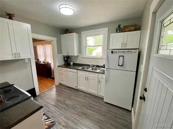 $194,500 | 702 North Farmington Road, Jackson, MO 63755