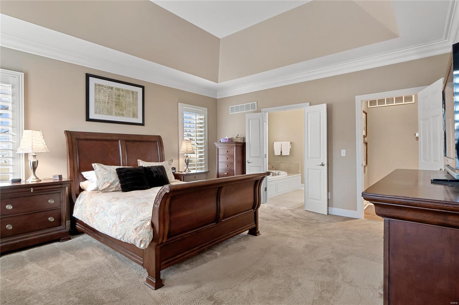 1533 Breezeridge Drive St. Louis, MO 63131 - Photo 12 of 40