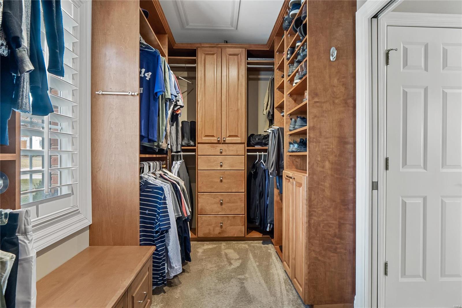 1533 Breezeridge Drive St. Louis, MO 63131 - Photo 15 of 40