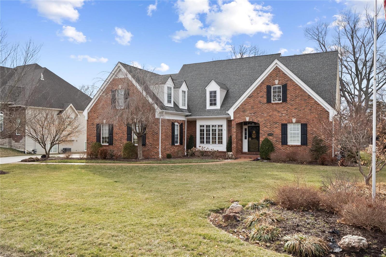 1533 Breezeridge Drive St. Louis, MO 63131 - Photo 2 of 40