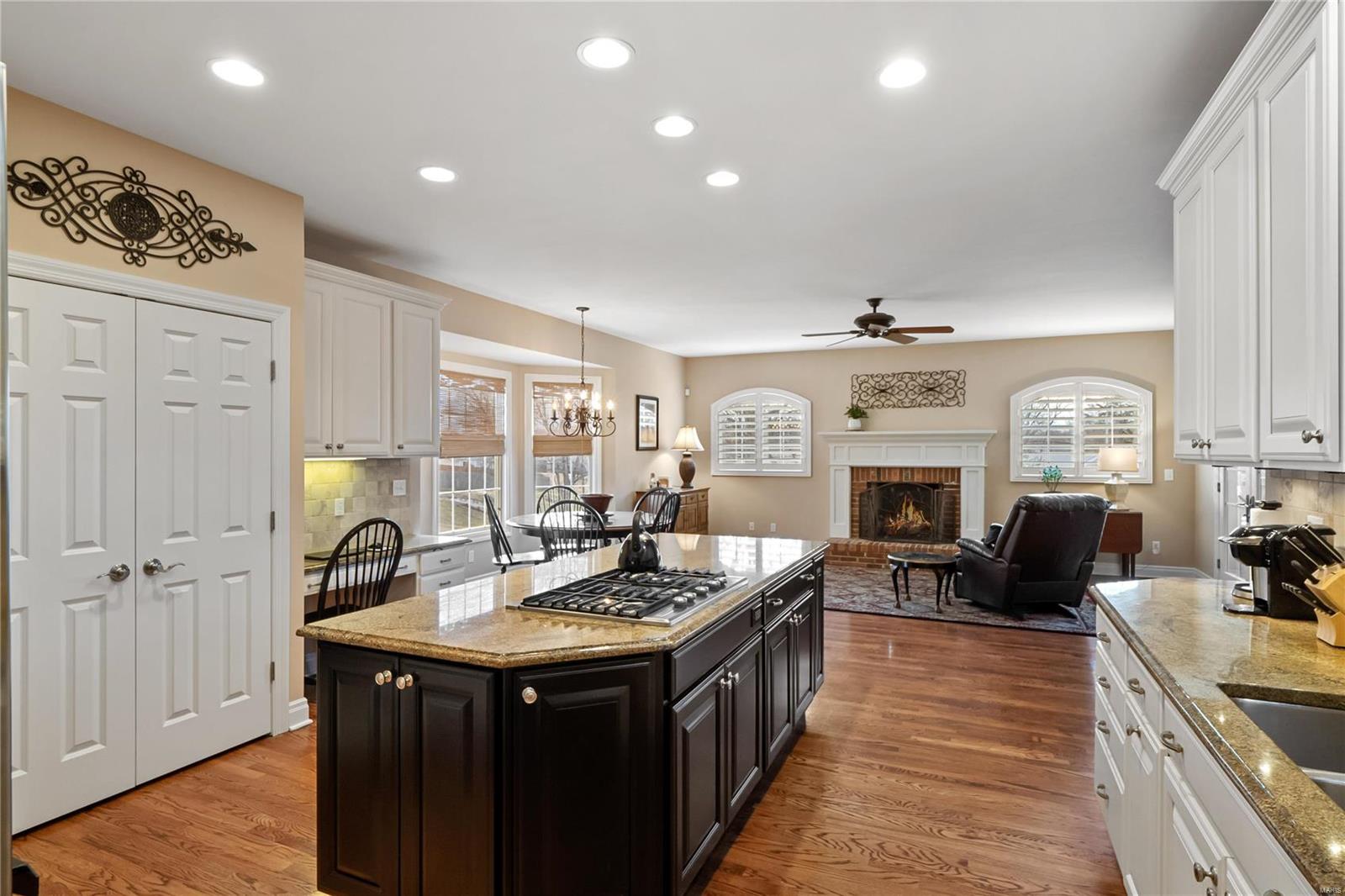 1533 Breezeridge Drive St. Louis, MO 63131 - Photo 22 of 40