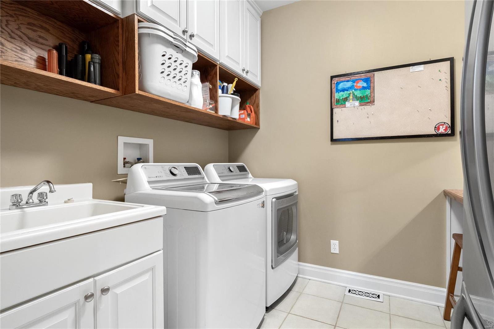 1533 Breezeridge Drive St. Louis, MO 63131 - Photo 23 of 40