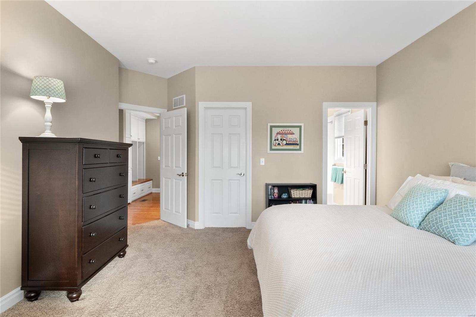 1533 Breezeridge Drive St. Louis, MO 63131 - Photo 25 of 40