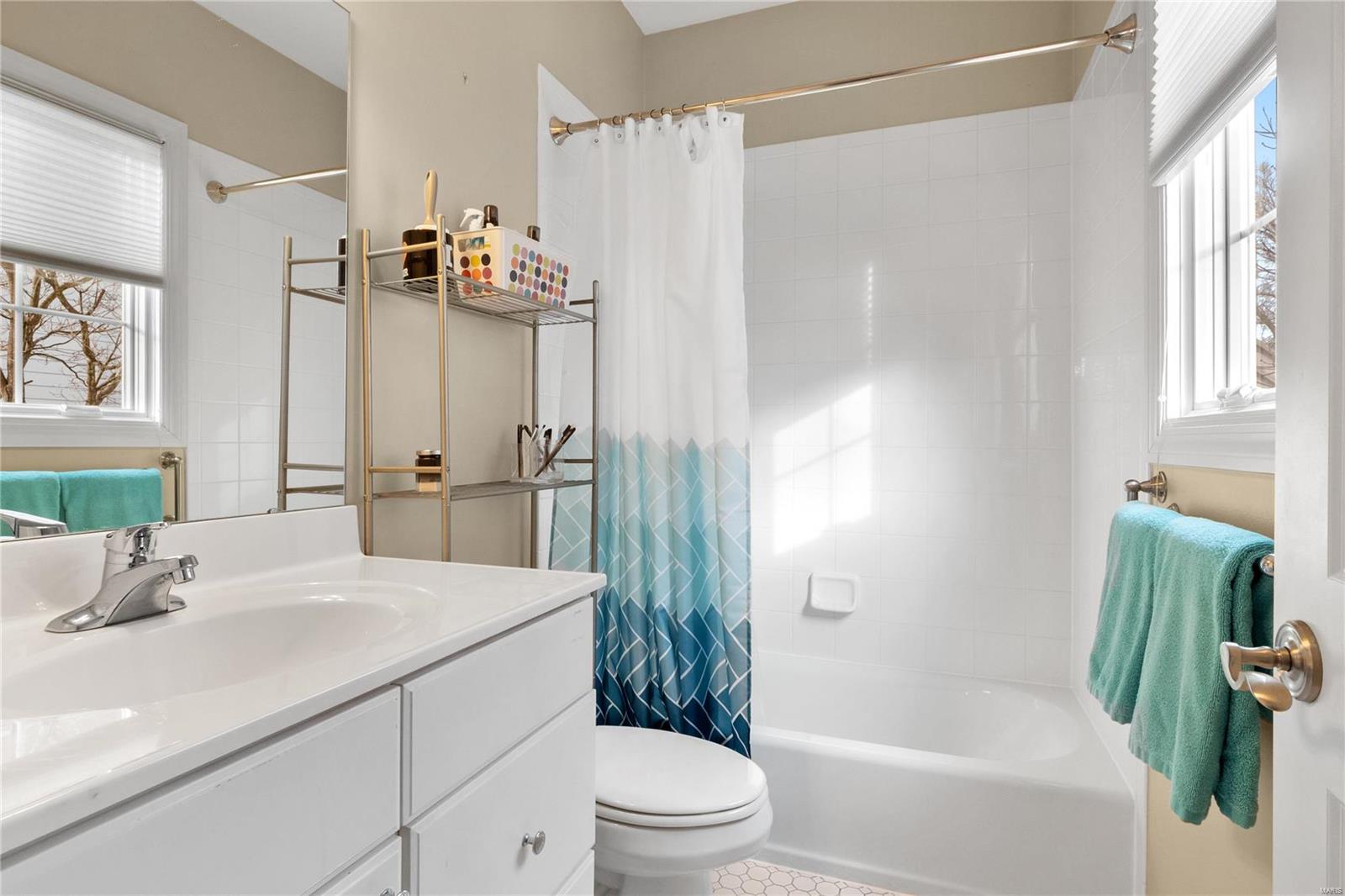 1533 Breezeridge Drive St. Louis, MO 63131 - Photo 26 of 40