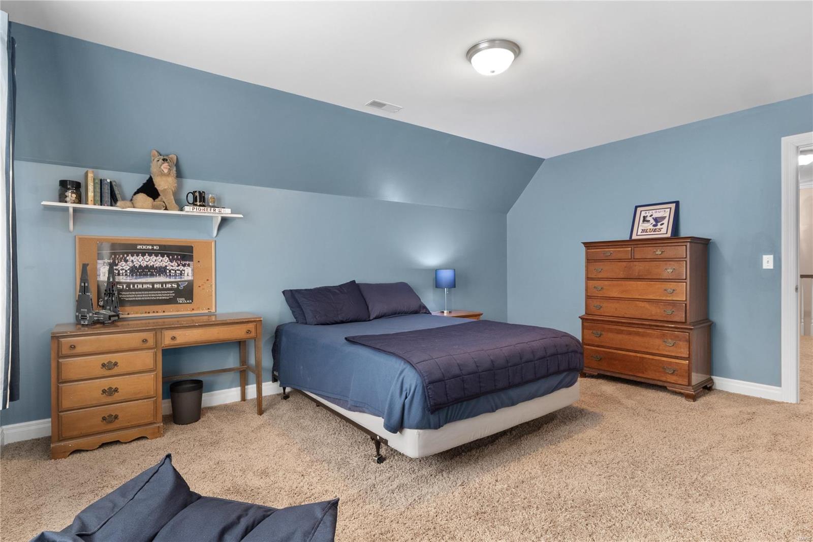 1533 Breezeridge Drive St. Louis, MO 63131 - Photo 29 of 40